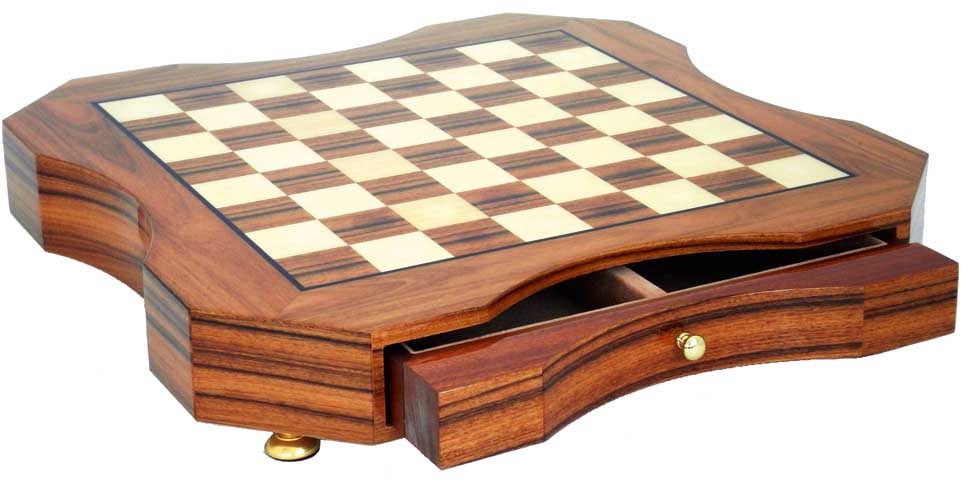 szachownica z szuflada