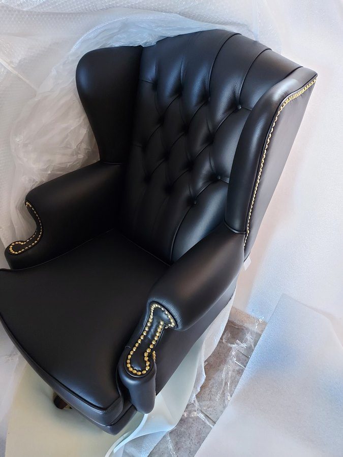 fotel skorzany czarny do gabinetu dla pani prezes