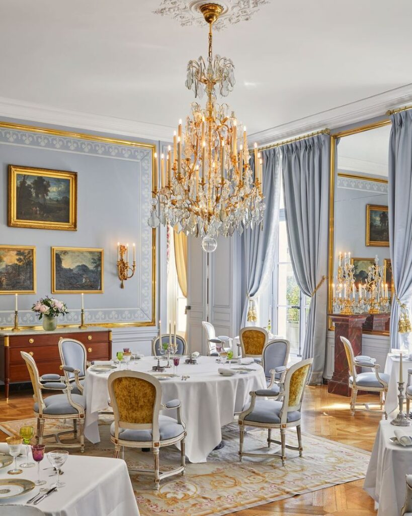 Luksusowy Hotel W Palacu W Paryzu