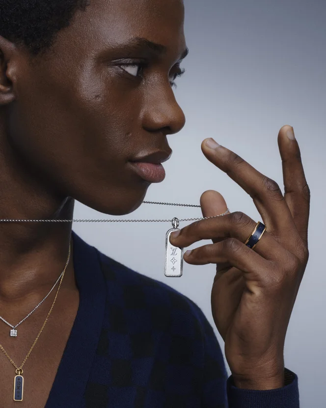 Louis Vuitton Zwraca Się W Kierunku Biżuterii Męskiej