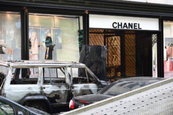 Kradzież W Butiku Chanel