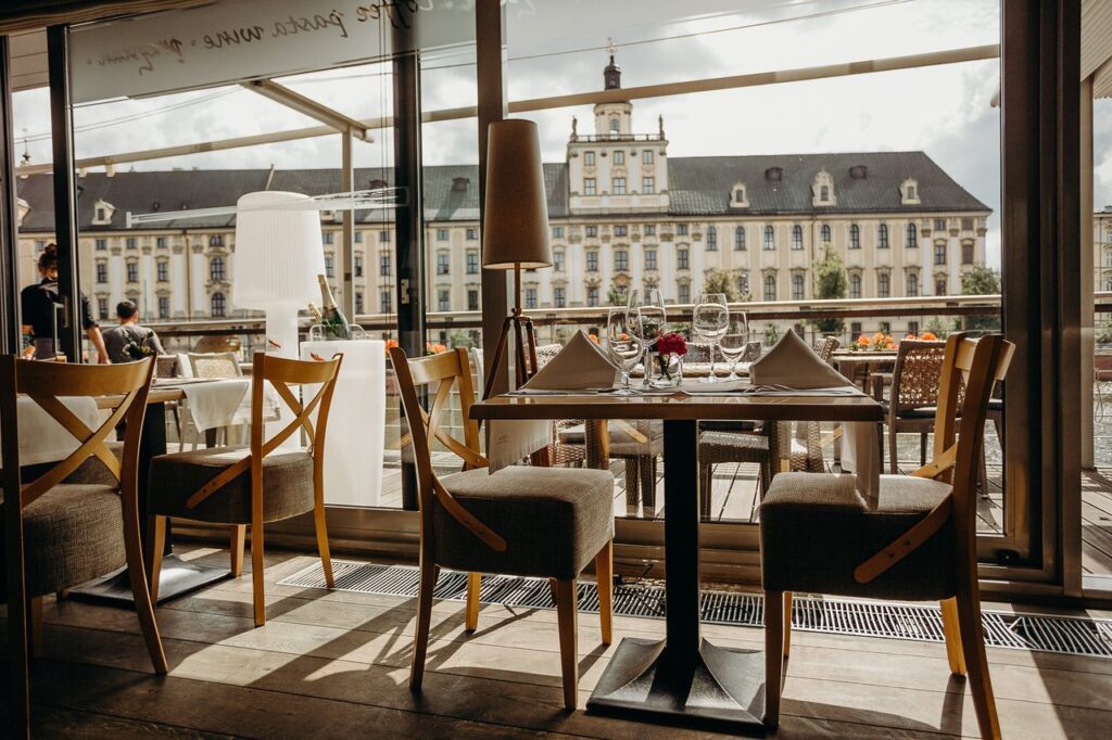 Luksusowe Restauracje We Wroclawiu Przystan I Marina