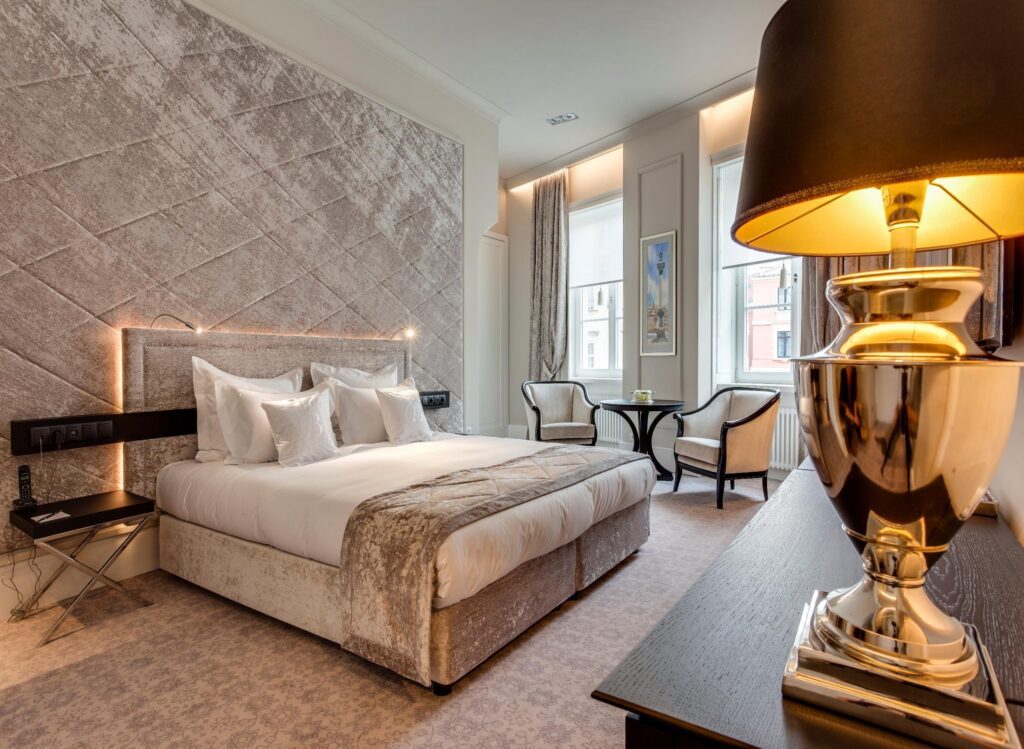 Jakie Luksusowe Hotele Sa W Warszawie