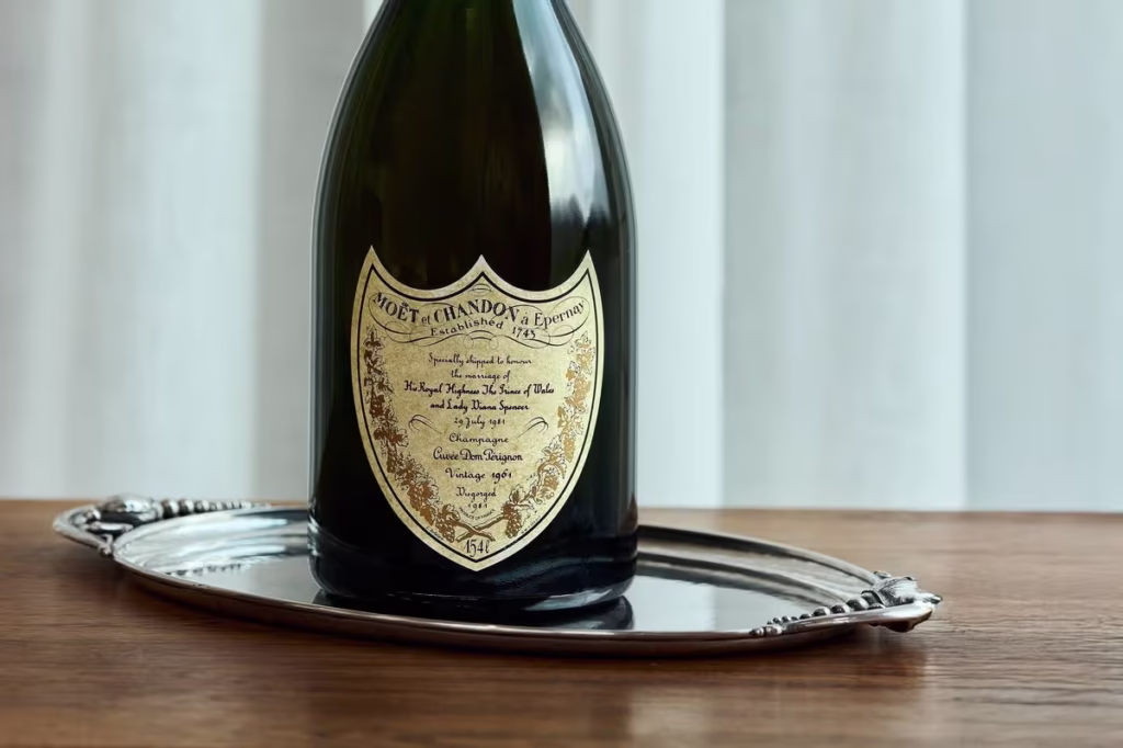 Butelka Krolewskiego Szampana