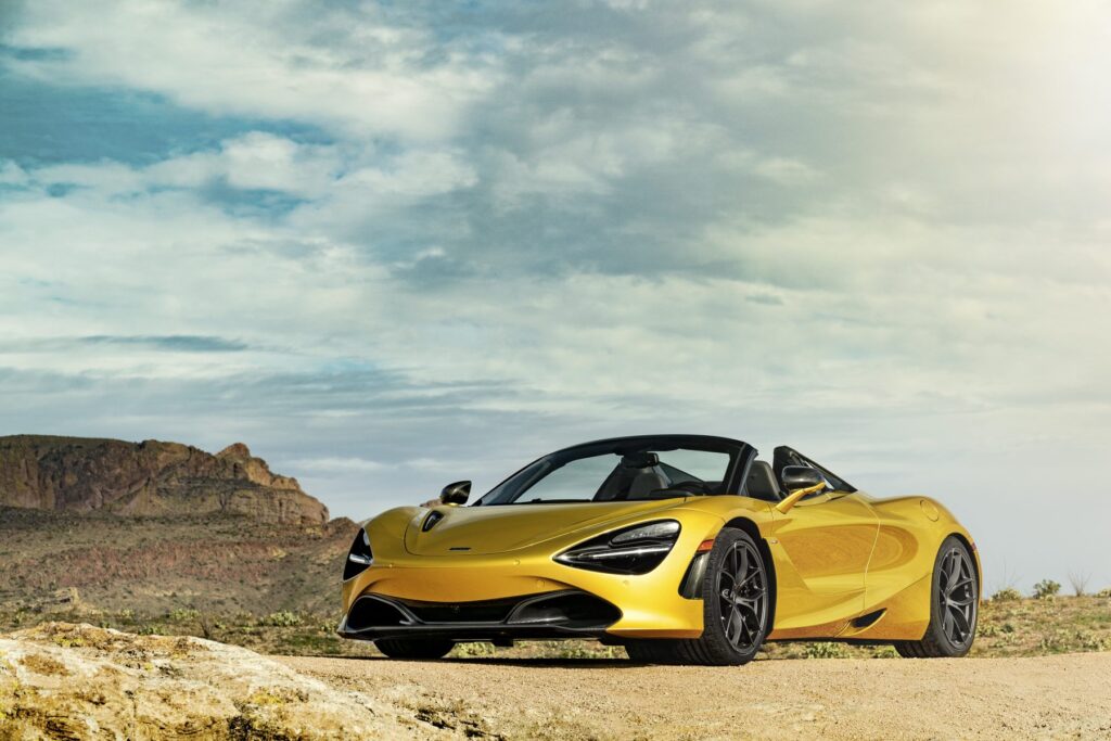 Samochod Mclaren